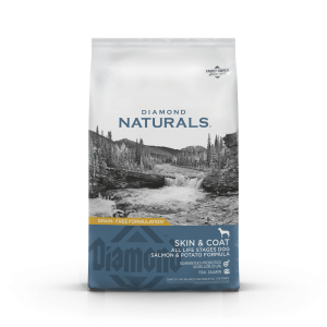Diamond Naturals -  Skin & Coat, Salmón Y Patata 13.6 Kg
