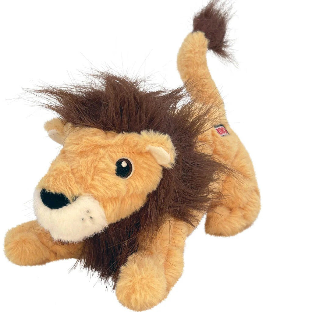 KONG Scampers León — Peluche ligero para perseguir y capturar - Image 2